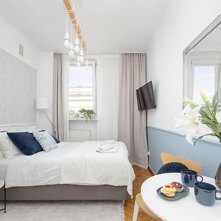 J&W Apartments Studio Solidarnosci ワルシャワ エクステリア 写真