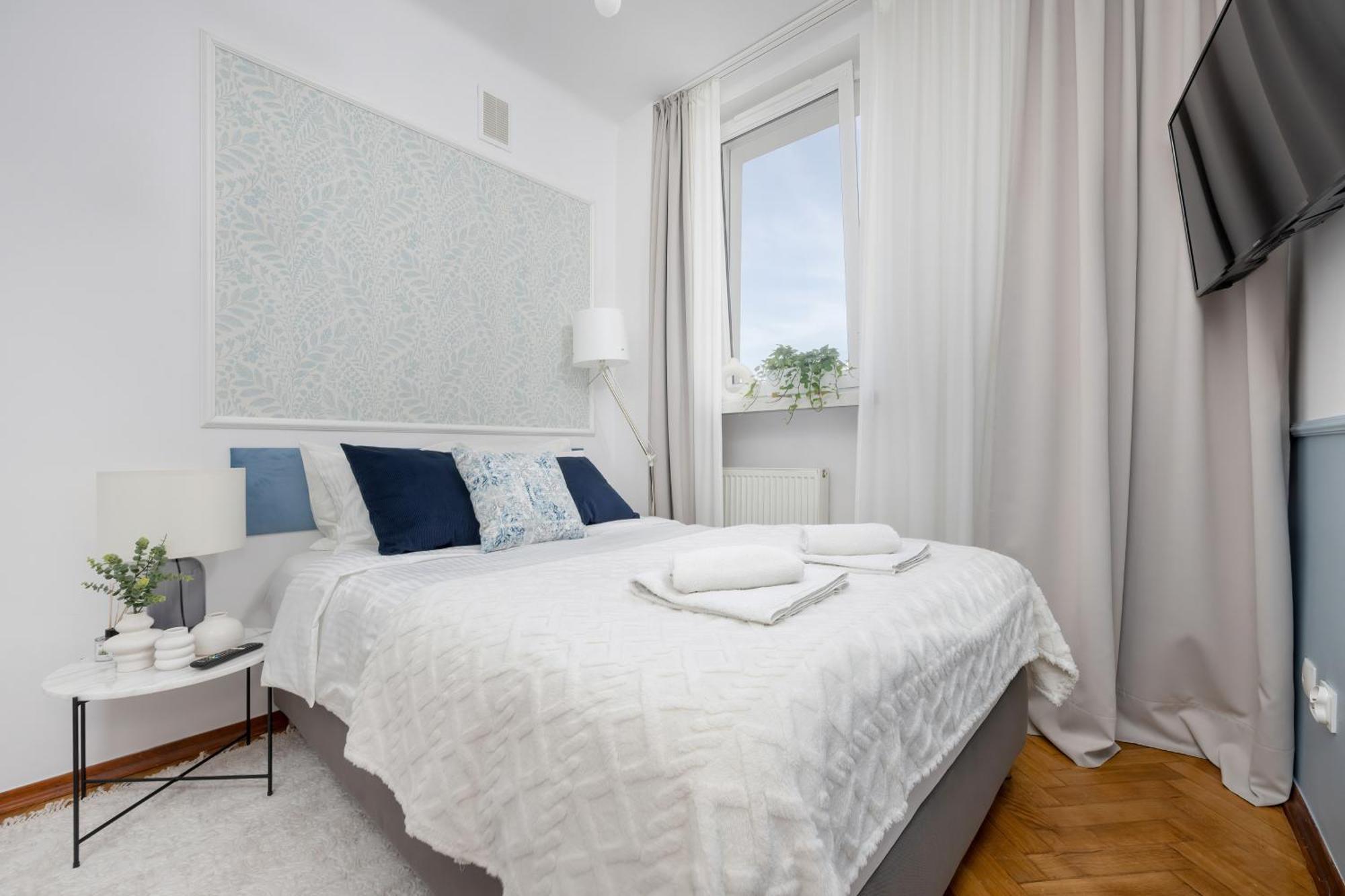 J&W Apartments Studio Solidarnosci ワルシャワ エクステリア 写真