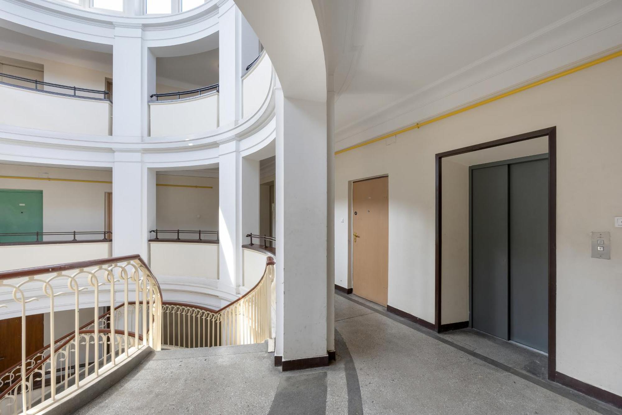 J&W Apartments Studio Solidarnosci ワルシャワ エクステリア 写真