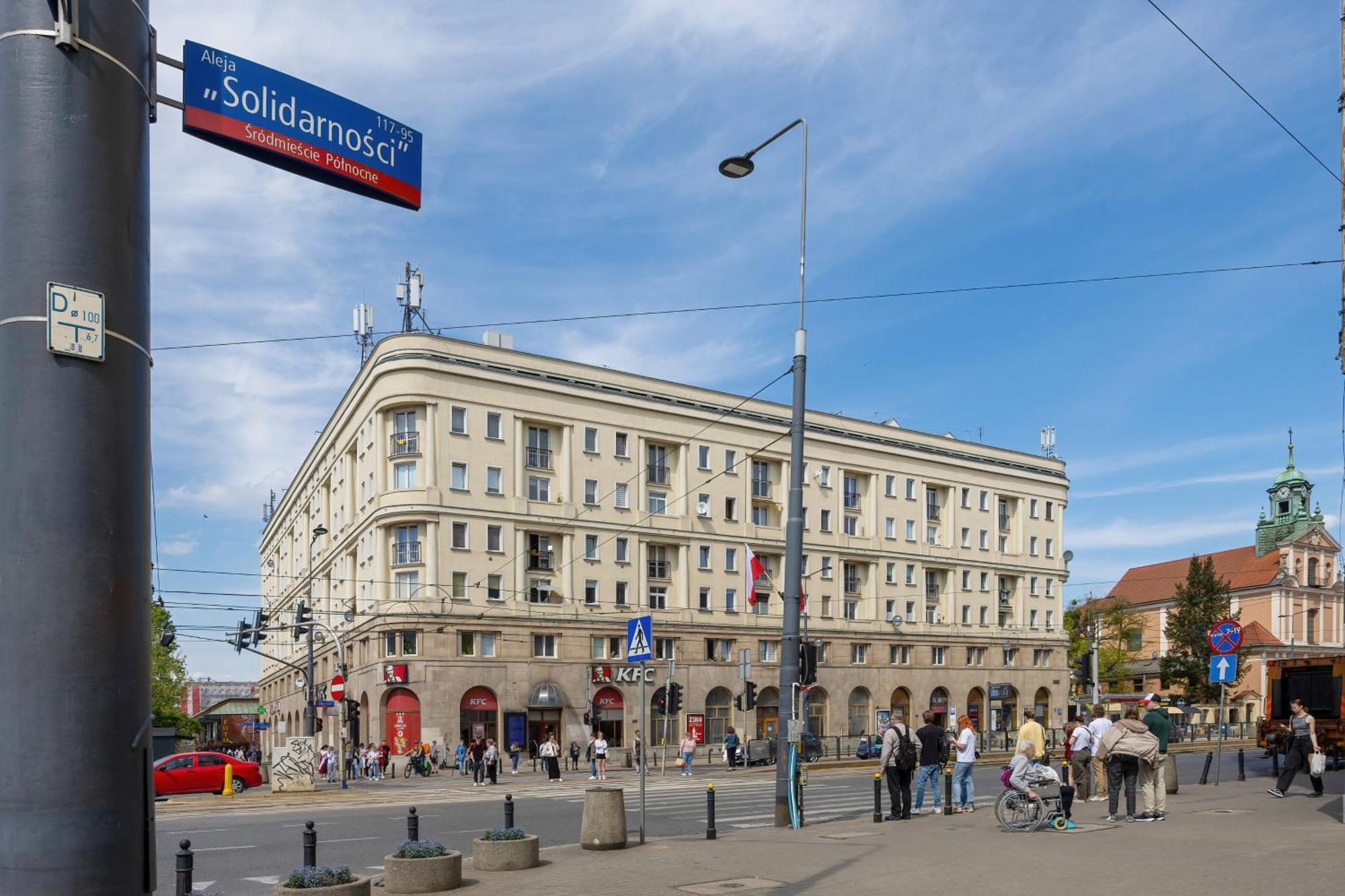 J&W Apartments Studio Solidarnosci ワルシャワ エクステリア 写真