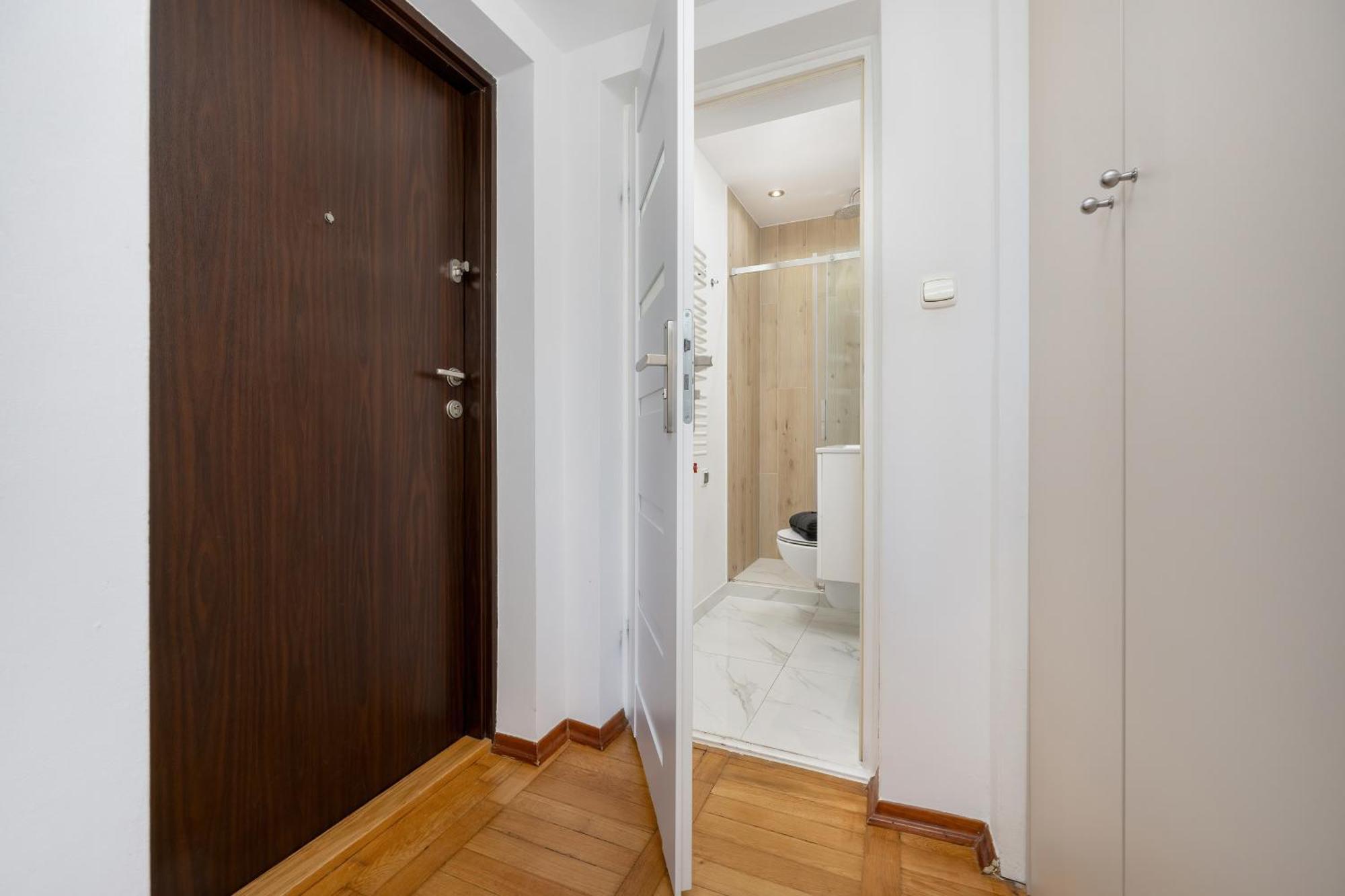 J&W Apartments Studio Solidarnosci ワルシャワ エクステリア 写真