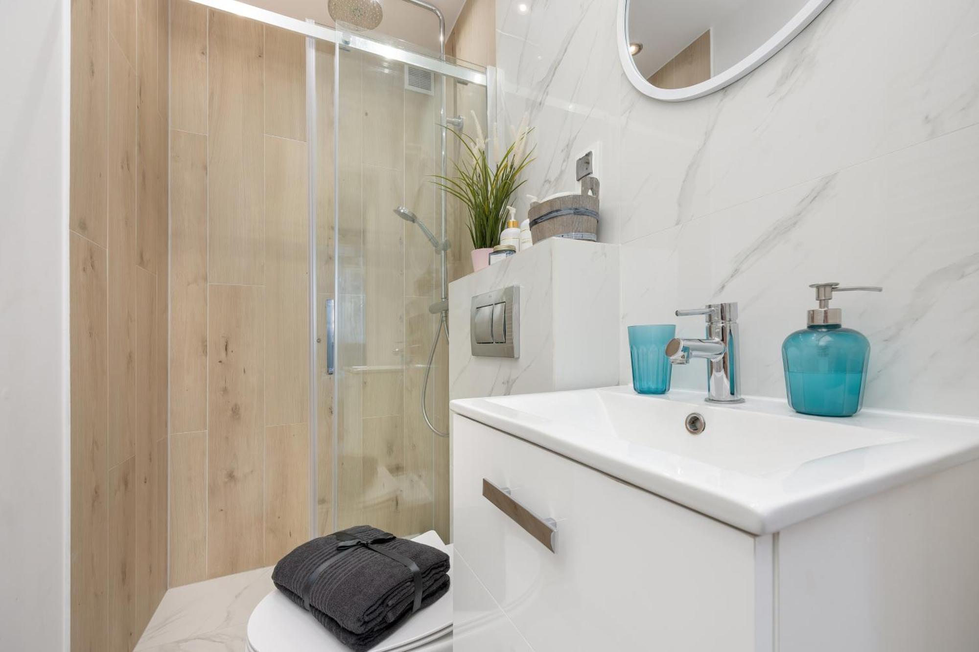 J&W Apartments Studio Solidarnosci ワルシャワ エクステリア 写真